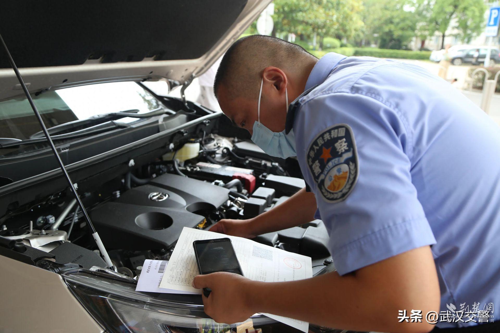 a14b49a899db4b12ad61e70f275bc824~tplv-tt-origin-web:gif.jpeg?_iz