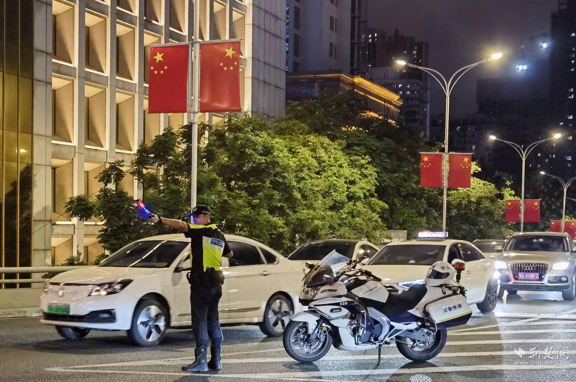 f93d412fa9ee47b1b96eb891e517e906~tplv-tt-origin-web:gif.jpeg?_iz