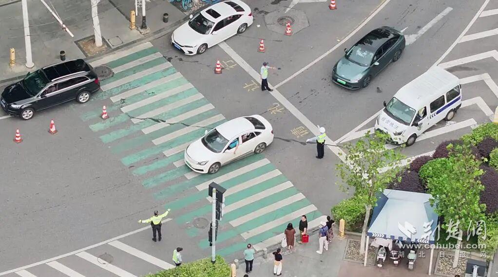 78d4bc91d046462ebbe23c33be43e88f~tplv-tt-origin-web:gif.jpeg?_iz